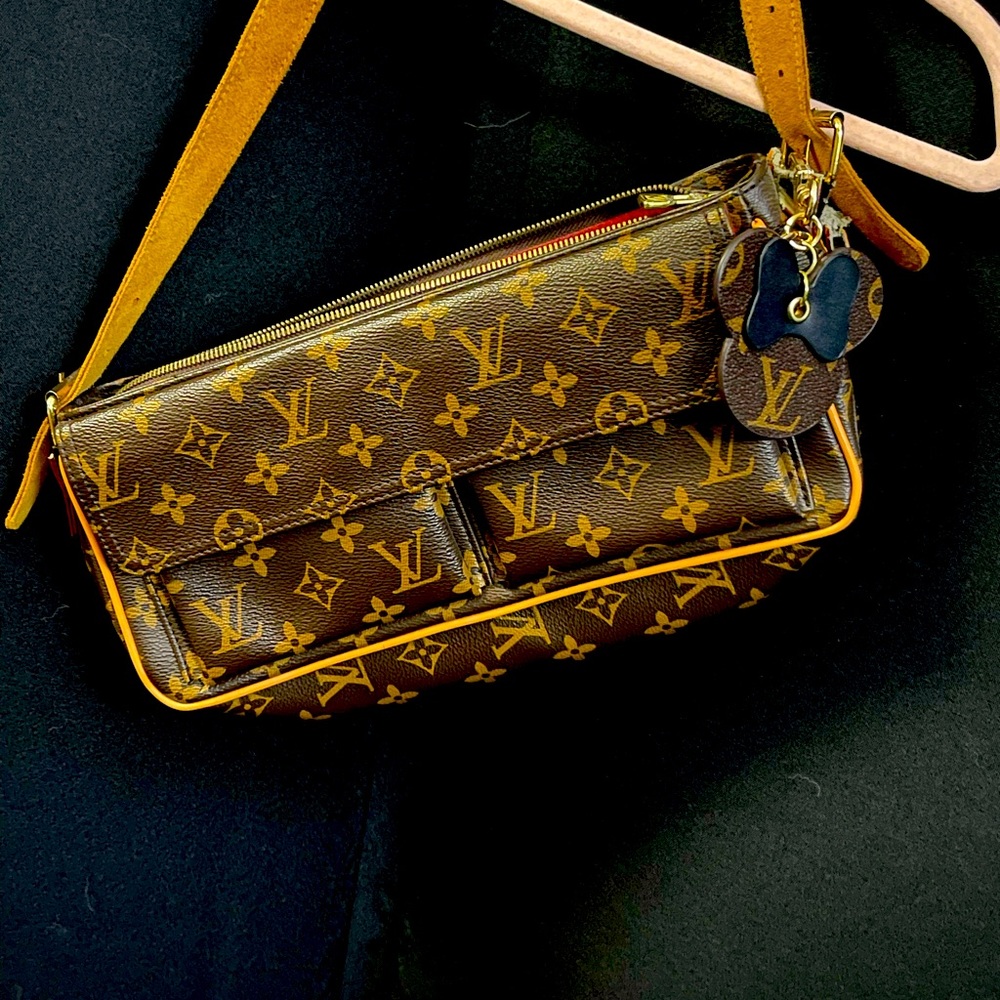 Monogram Purse with Minnie Mouse Keychain